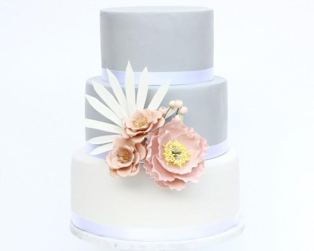 Gumpaste Flowers with Leaves, Sugar Flowers for Cakes Decoration 