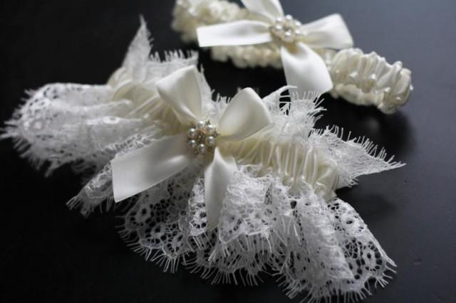 wedding photo - Ivory Bridal Garter Set, Ivory Lace Wedding Garter Set