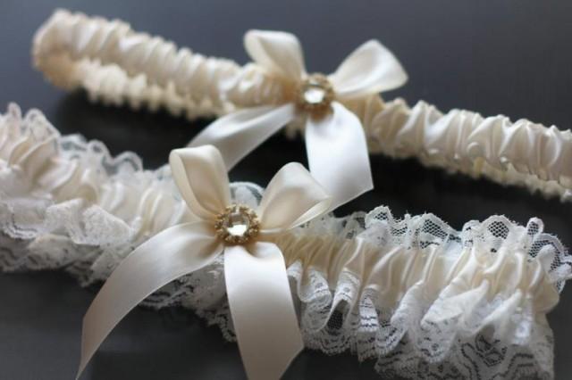 wedding photo - Ivory Bridal Garter Set, Ivory Wedding Garters