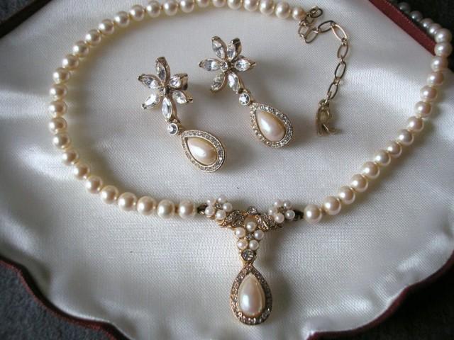 wedding photo - Rosita Pearl Necklace And Earrings Set, Vintage Pearl Choker, Bridal Pearls, Dainty Pearls, Pearl Wedding Jewellery, Bridal Jewellery