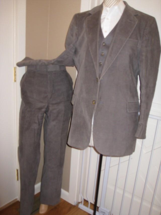 Vintage Mens Gray Corduroy 3 Piece Suit/College Hall Mens Suit/Corduroy Trousers/Gray Vest/3 Piece Suit /Size 42-44 Blazer/ 36/33 Pants
