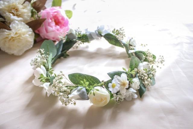 Dried Baby&#39;s Breath, Silk Daisy and Eucalyptus Wedding Crown with small white roses
