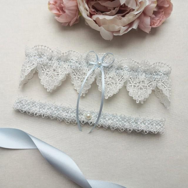 Something blue wedding garter set, ivory venise lace garter set, bridal garter set with pearls