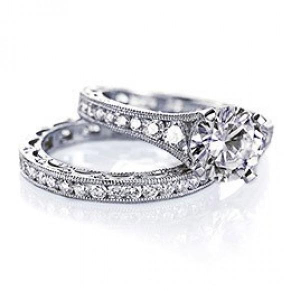 wedding photo - Luxry Diamond Wedding Rings 