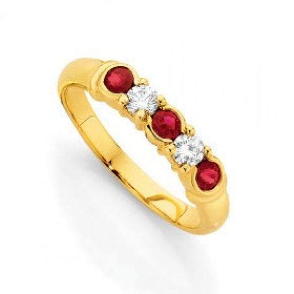 wedding photo - Garnet et Ring Diamond Ring ♥ Robe or Magnifique