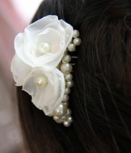 Wedding - Pearl and Flowers Bridal Hair Comb, Pearls, Oganza Petite Flowers in white or ivory Bridal Hair Accessory, Veil Comb