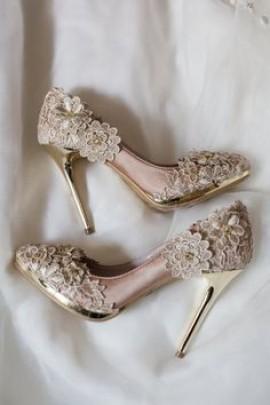 Wedding - Vintage Flower Lace Wedding Shoes With Champagne Gold Applique Crochet Bridal Satin Pumps Shoes