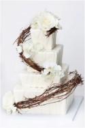 Satisfy Your Sweet Tooth with these Wedding Cakes