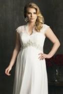 Bridal Guide: Shopping Tips for Plus-Size Brides