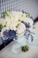 Simply Chic Wedding Flower Decor Ideas - MODwedding