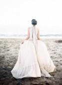 Elegant beach wedding ideas - Wedding Sparrow 