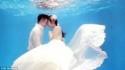 La nouvelle mode en Chine : des photos de mariage sous l'eau ! " Mariage.com - Robes, Déco, Inspirations, Témoignages, Prestataires 100% Mariage