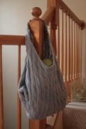 How to Make Old Sweater Bag - DIY & Crafts - Handimania