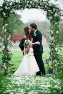 30 Incredibly Beautiful Spring Wedding Arches 