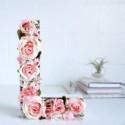 DIY : des lettres fleuries pour décorer un mariage champêtre - Mariage.com