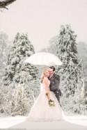 Quand la neige apporte de la magie aux photos de mariage - Mariage.com
