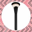 How to Use a Fan Makeup Brush Correctly