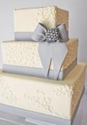 30 Gorgeous Square Wedding Cake Ideas - Weddingomania