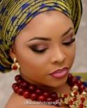 TRADITIONAL BRIDAL LOOK INSPIRATION