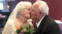 Elle remet la robe de mariée de ses rêves 60 ans après son mariage ! - Mariage.com