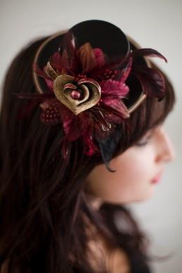 Wedding - Crimson Hair clip with a heart