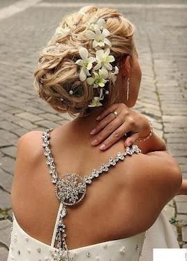 Wedding - Elegant Wedding Bridal Wavy Updo with Flowers for Long Hair Gorgeous ♥ Open Back Wedding Dress 