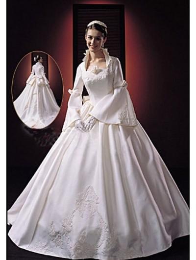Hochzeit - Princess Vintage Victorian Wedding Dress