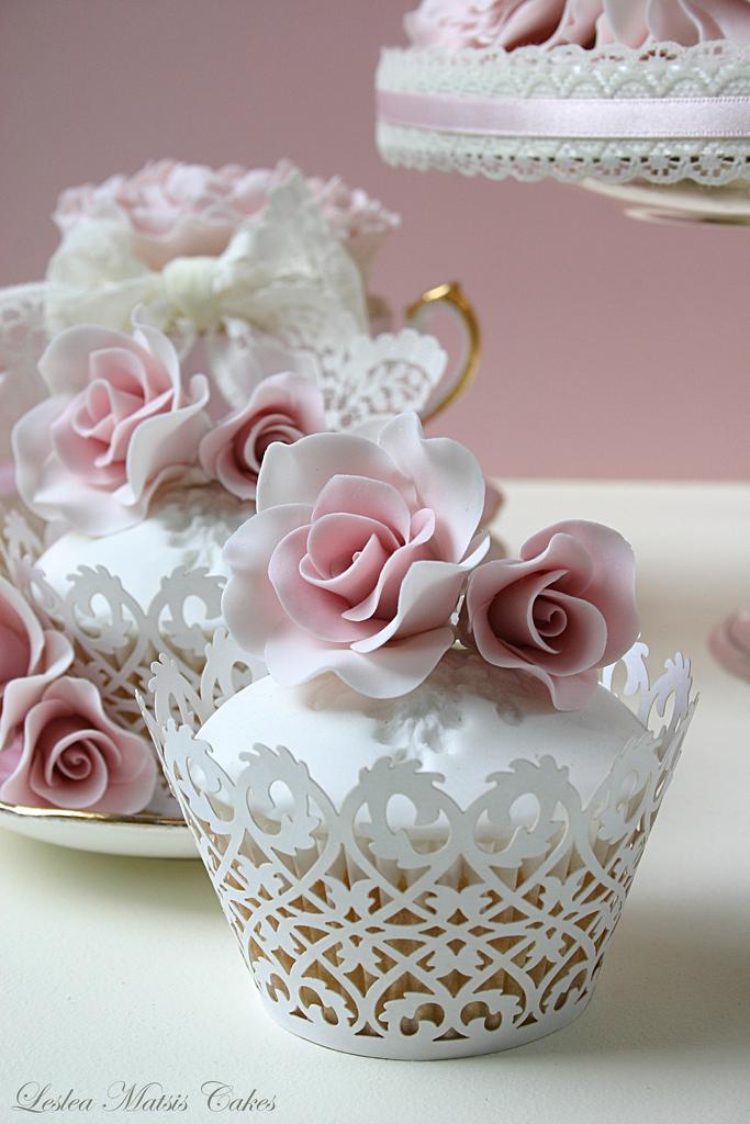 Hochzeit - Rose cupcake