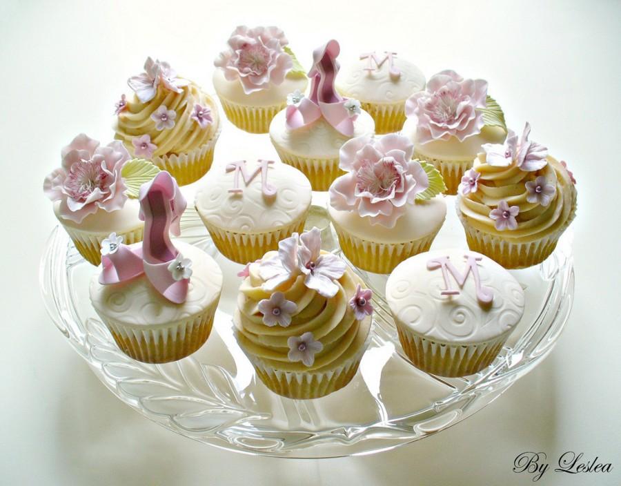 زفاف - Pink and cream cupcakes