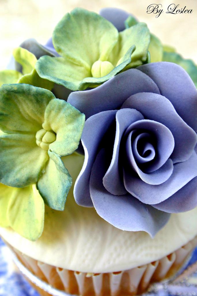 زفاف - Hydrangea with blue rose