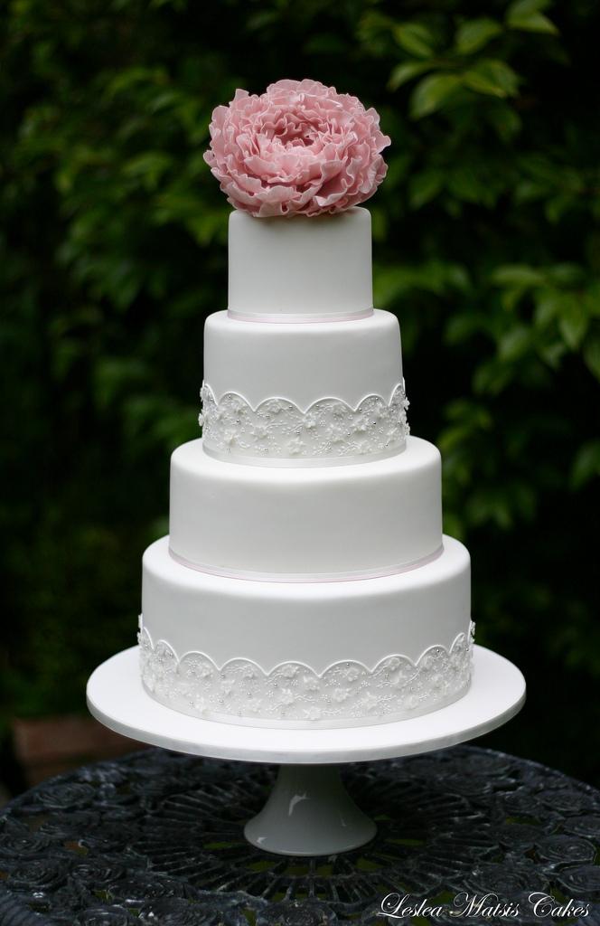 Hochzeit - Pink peony and piping