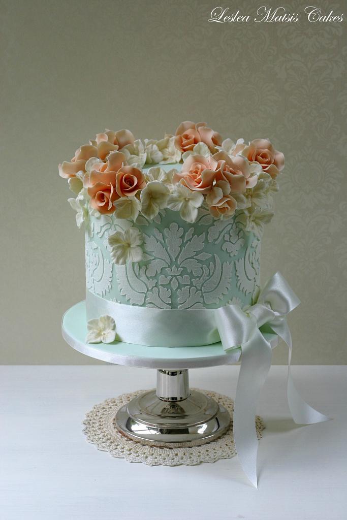 Mariage - Peach roses and hydrangea