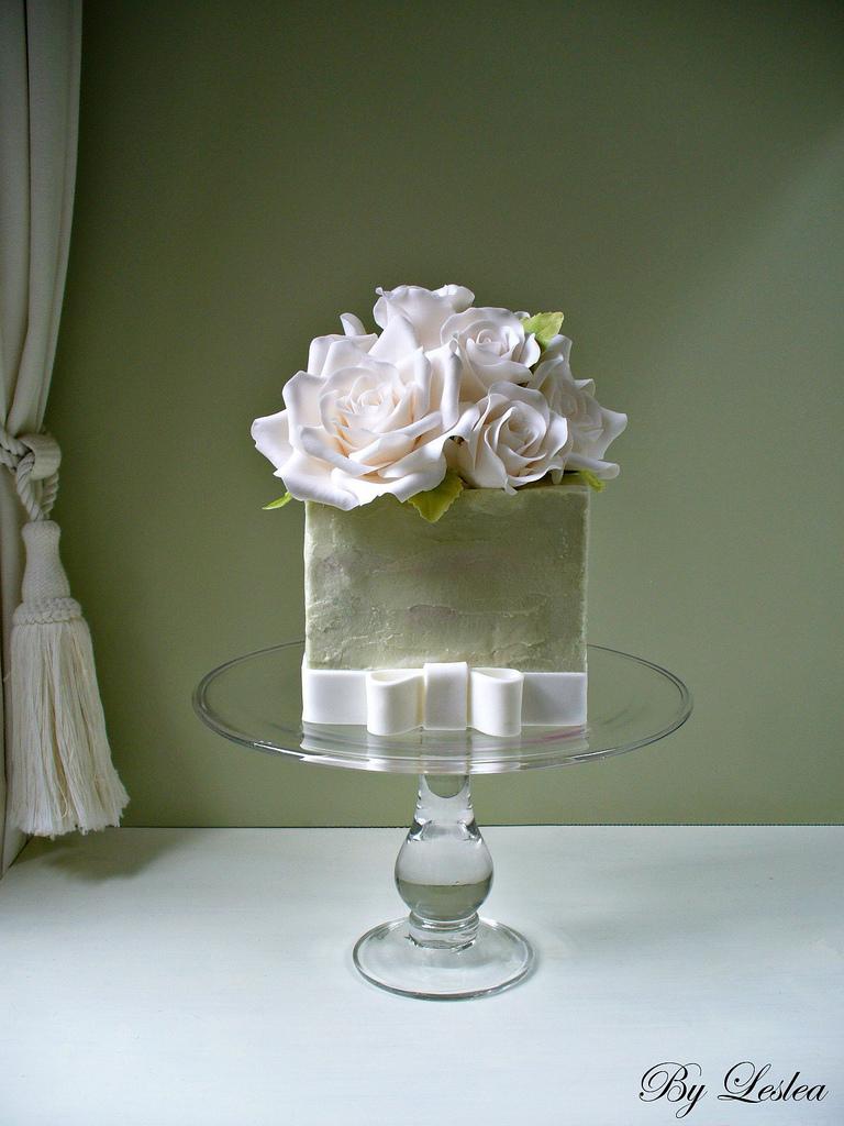 Mariage - White roses with buttercream