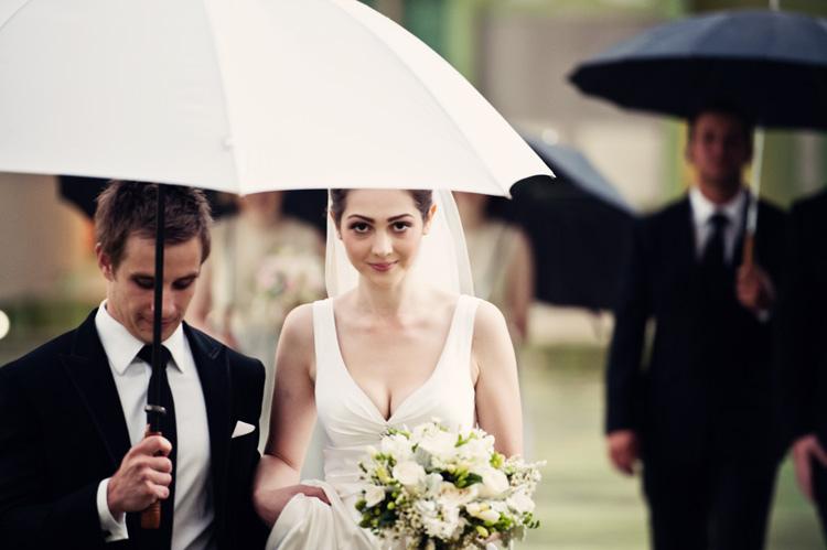 Wedding - raining