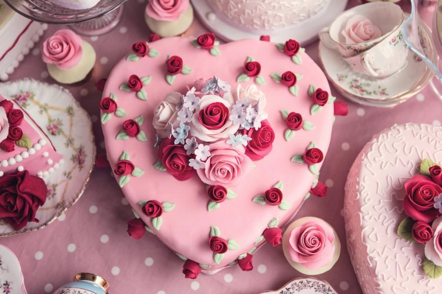 Hochzeit - Cath Kidston inspired cake table