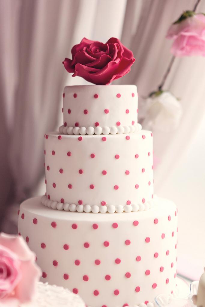 Wedding - Cath Kidston inspired cake table