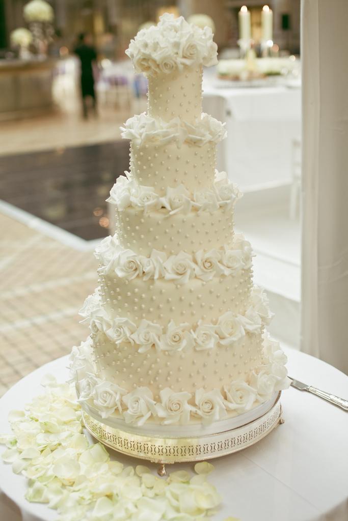 Hochzeit - Replica of Tom Cruise/Katie Holmes's wedding cake
