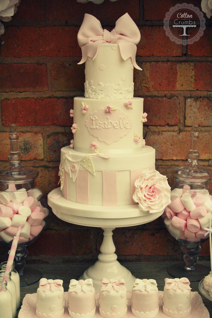 زفاف - Isabelle's christening cake