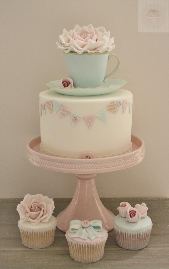 زفاف - new class - edible teacup & saucer cake