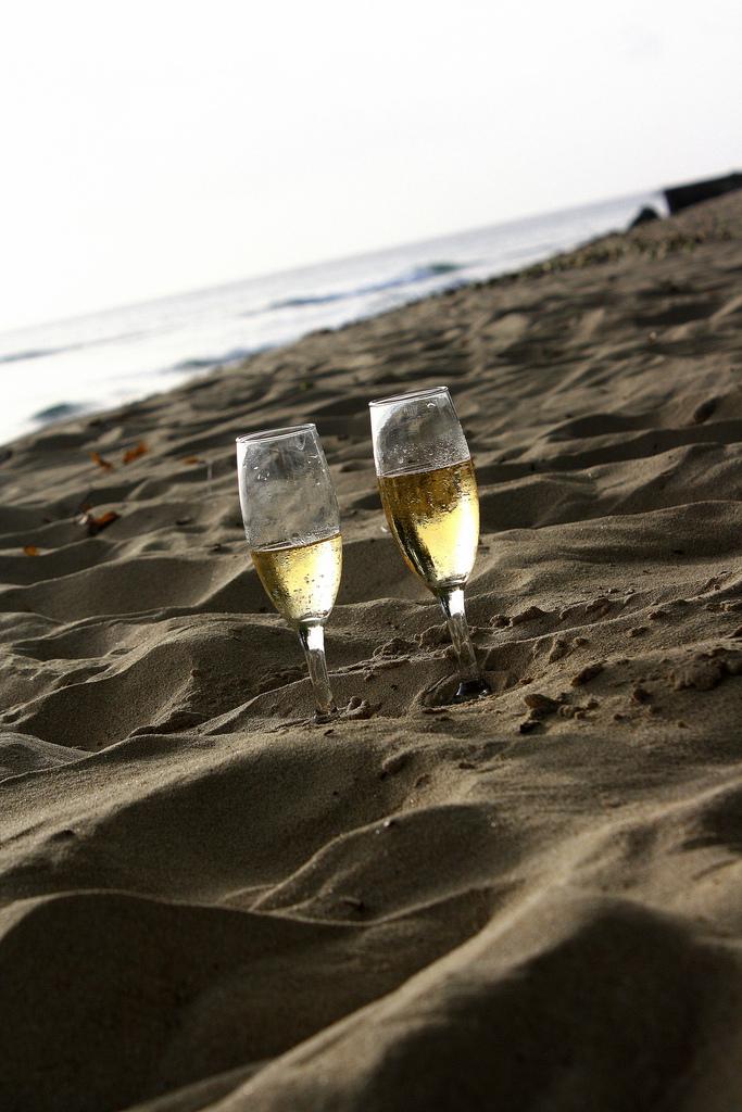 Свадьба - Bubbles On The Beach