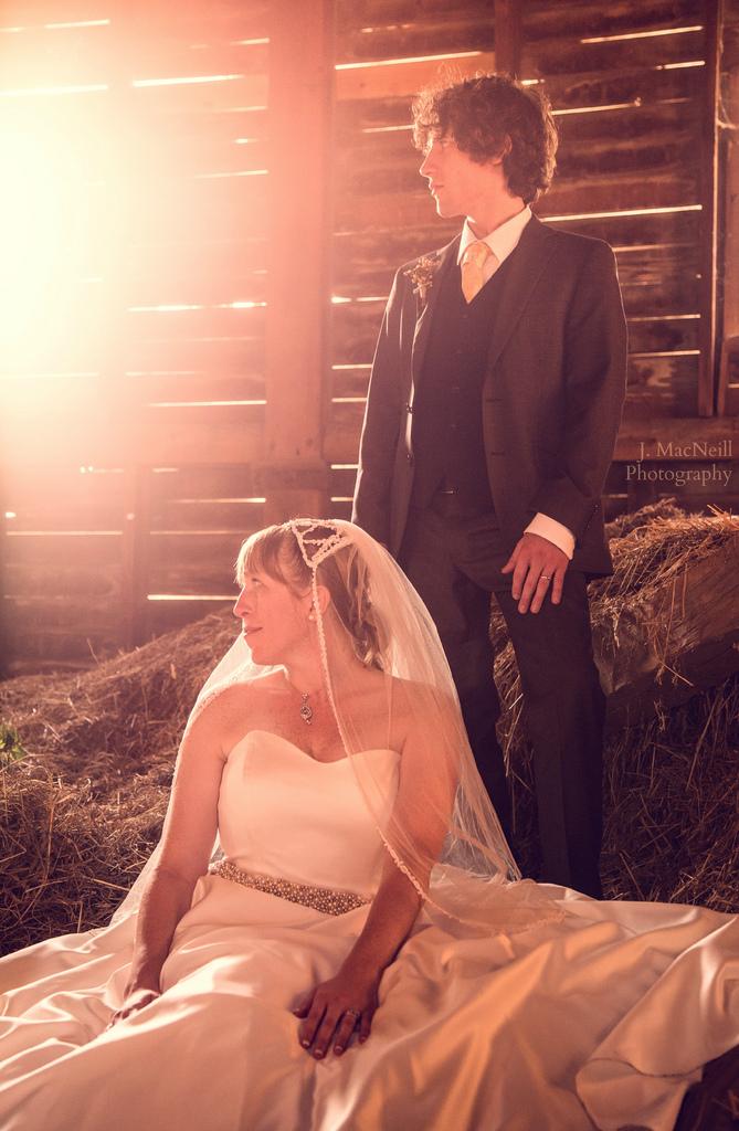 Свадьба - barn light