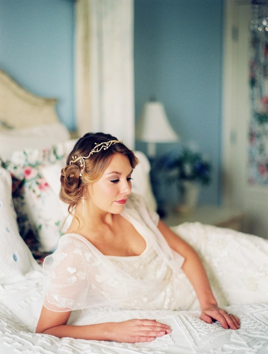Wedding - Elegant Castle Cliffs Wedding Inspiration Shoot from Laura Murray Photography