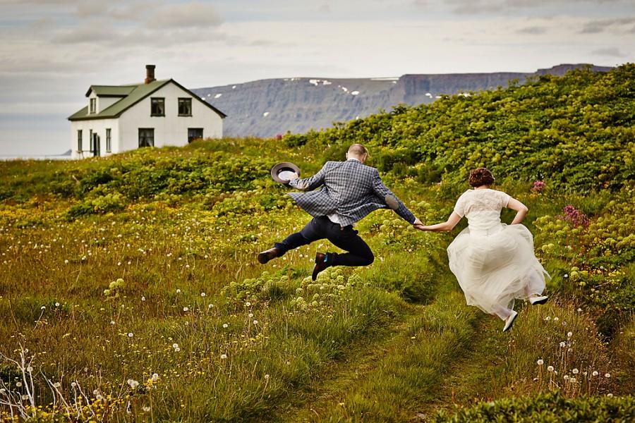 Wedding - Jump!