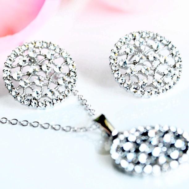 زفاف - Bridal Clear Crystal Earrings & Necklace