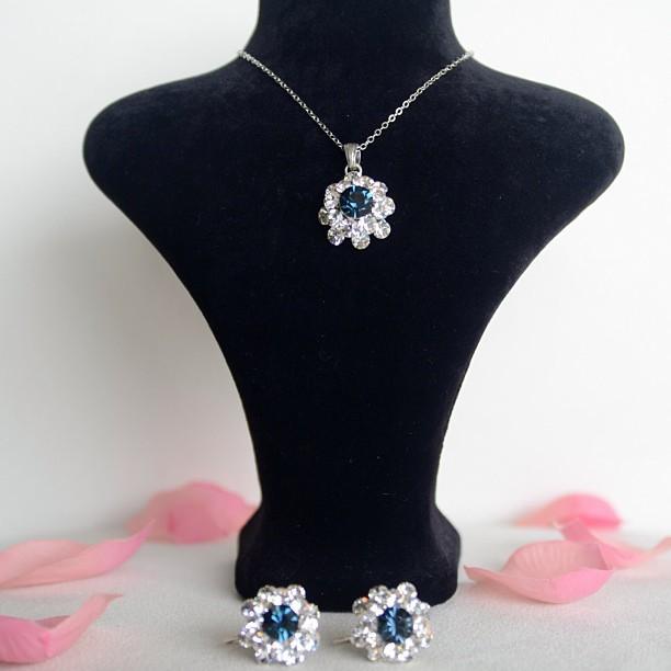 Hochzeit - Navy Blue Clear Crystal Bridal & Bridesmaids Jewelry Set