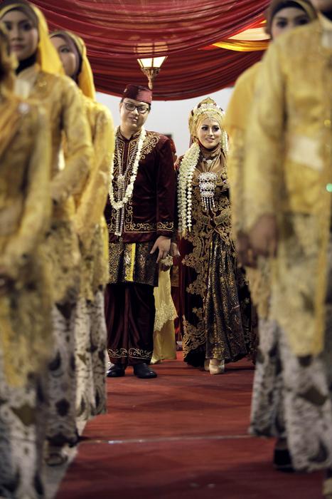Hochzeit - http://lofukau.com/fotografer-pernikahan-thria-dan-rizal-wedding-photos/