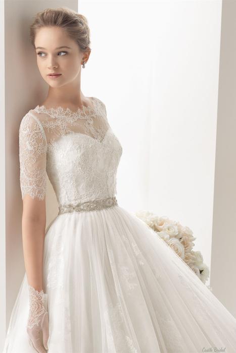 Hochzeit - Lace Appliques Beading Belt Wedding Dress