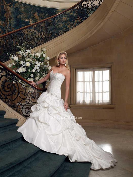 Mariage - Taffeta Strapless Sweetheart Wedding Dress