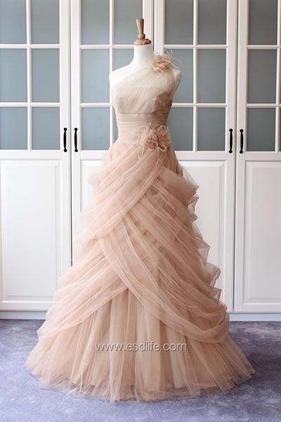 Hochzeit - 1950's Inspired Pink And Gold Weddings