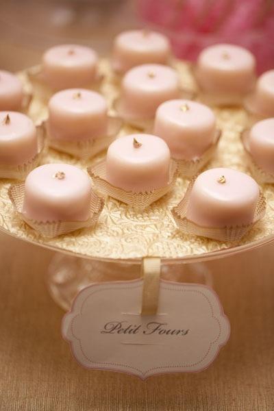 Mariage - Bridal Showers In Pink And Gold